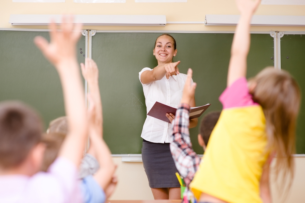 Here are a couple of tips to help your easily distracted students succeed in the classroom.