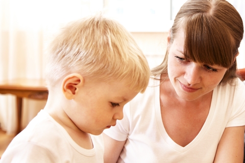 In this second video, we focus on how to effectively interact with toddlers and preschoolers during a home visit. 